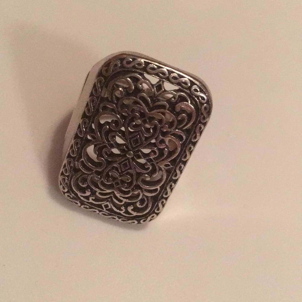 Stretch Band Statement Ring - Picture 3 of 6